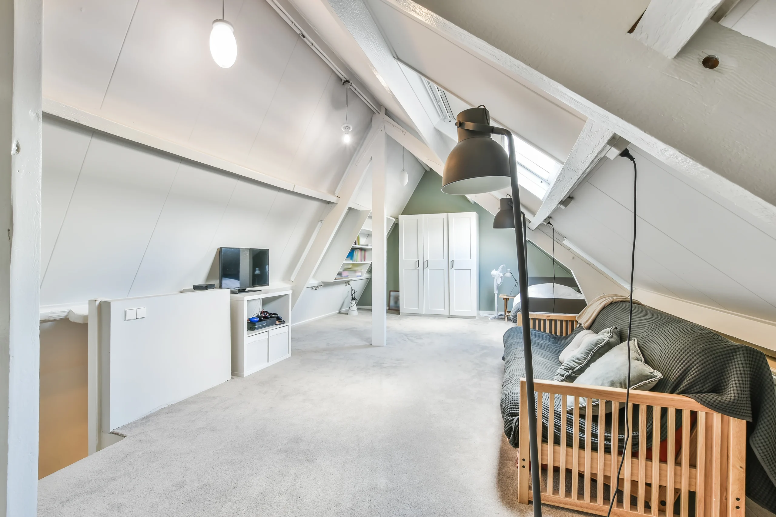 cozy spacious room 2023 11 27 05 25 42 utc scaled - Neo Lofts Conversion London